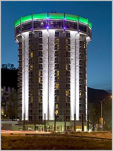 Hotel Angeleno Outside