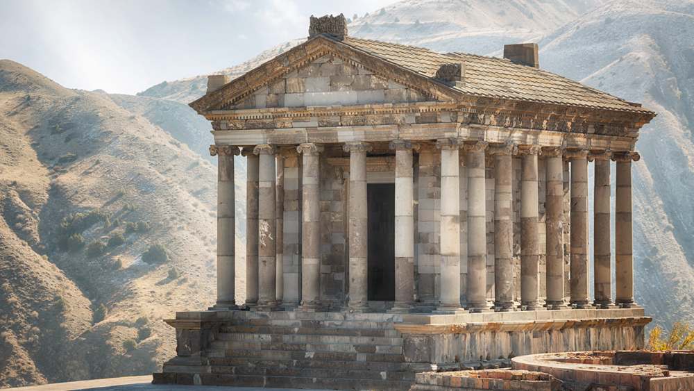 picture of the Garni Temple